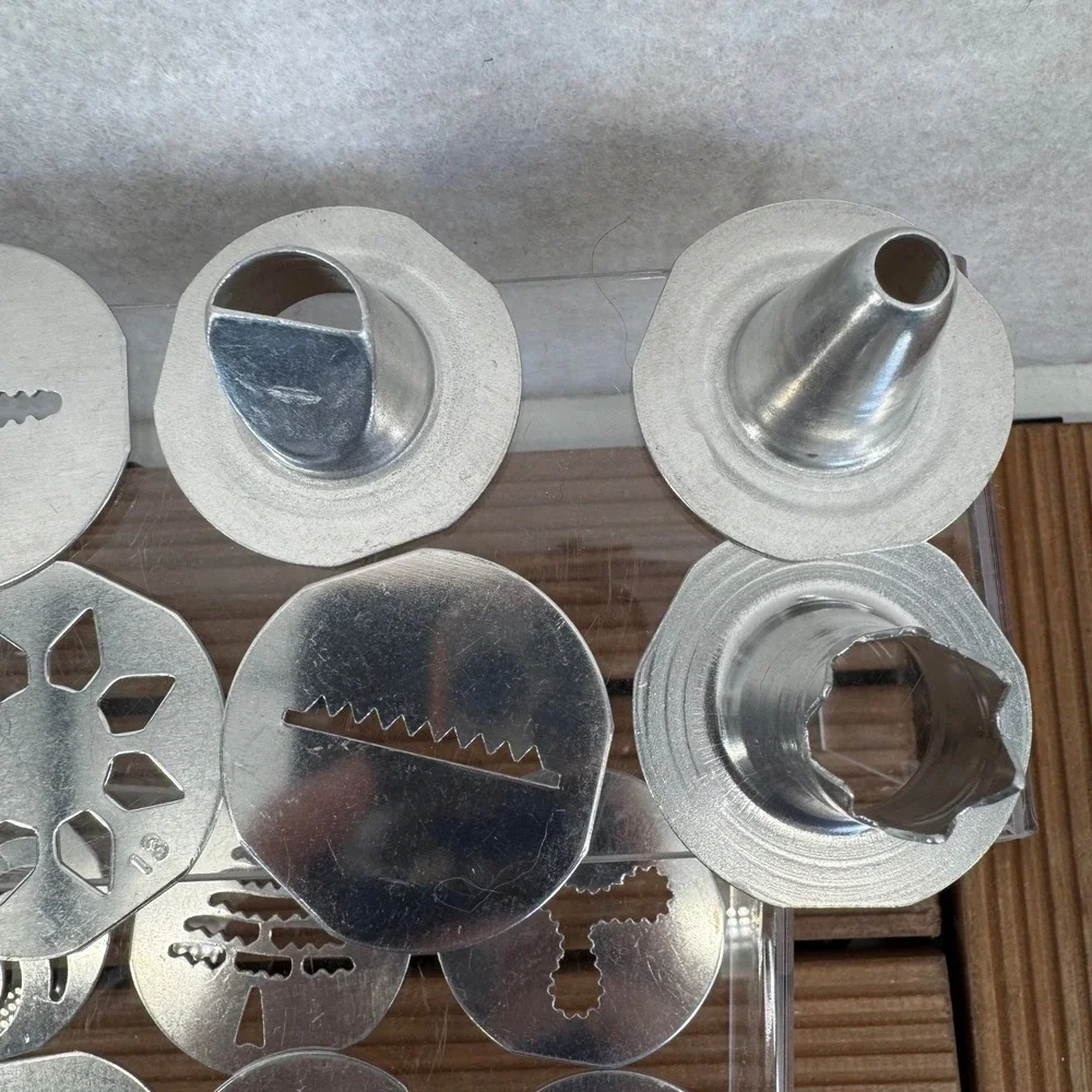 Vtg Mirro Aluminum Cookie Press Icing Decorating Set Spritz Cookies Icing Cakes